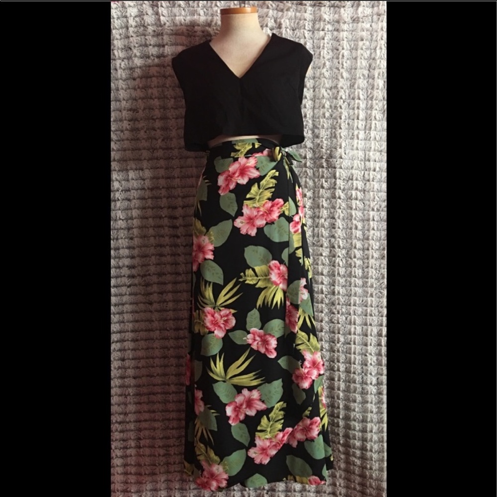 Wrap style floral skirt